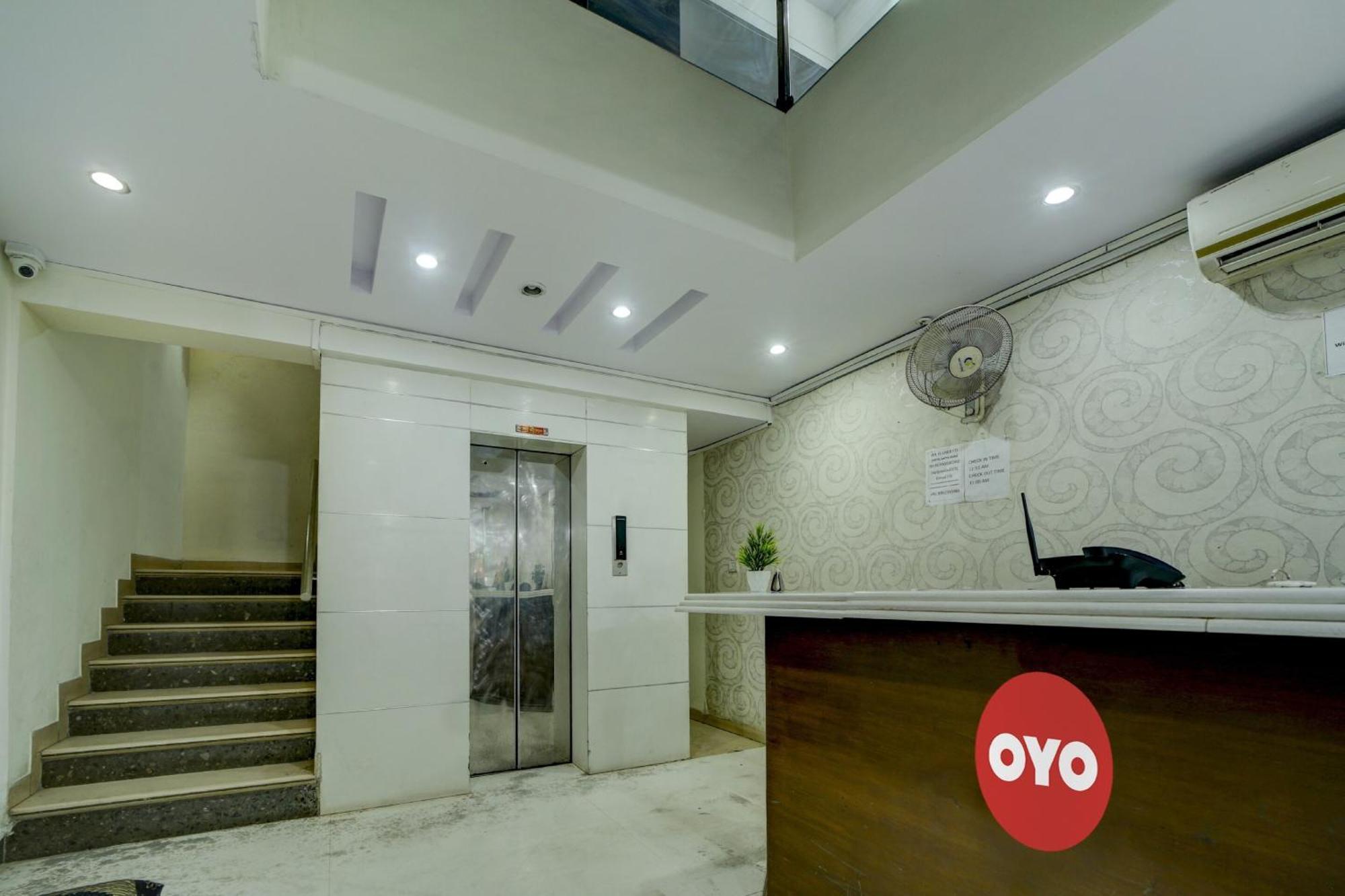 Oyo Flagship 81248 Hotel Satya Vilas Bhopal Zewnętrze zdjęcie